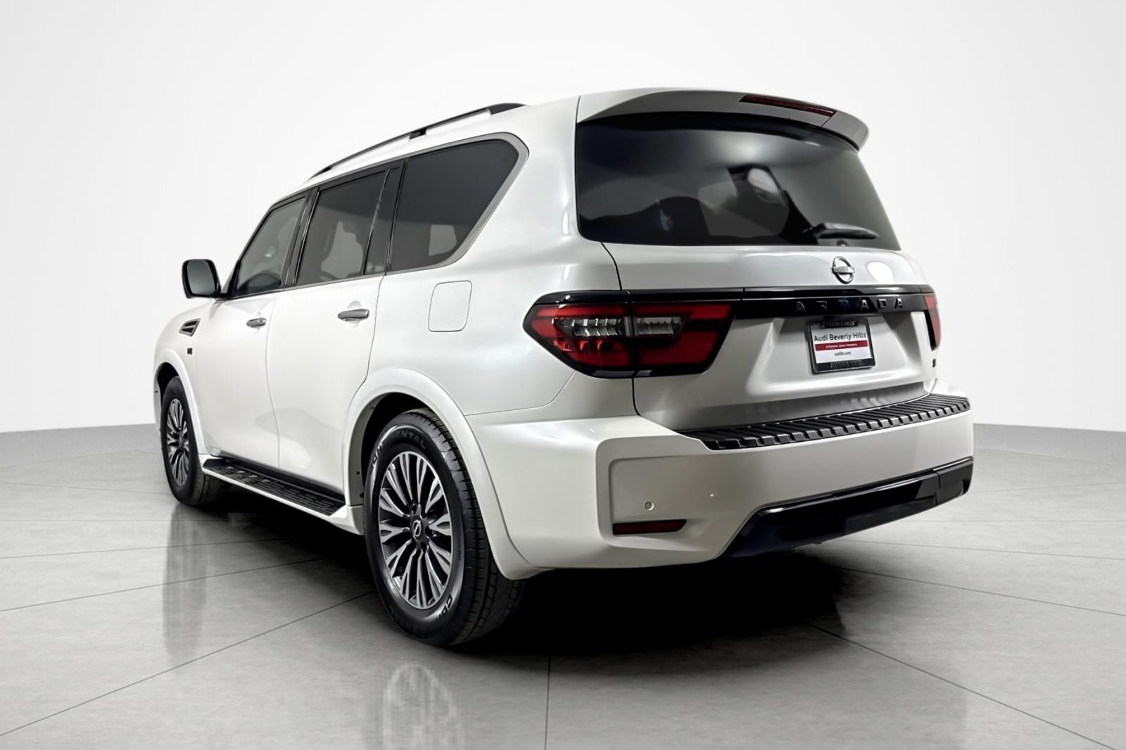 Used 2022 WHITE Nissan 4x4 SL image 3