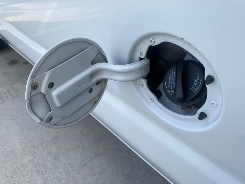 2000 Ford Econoline Cargo Van LOW MILES 68,046 in , 