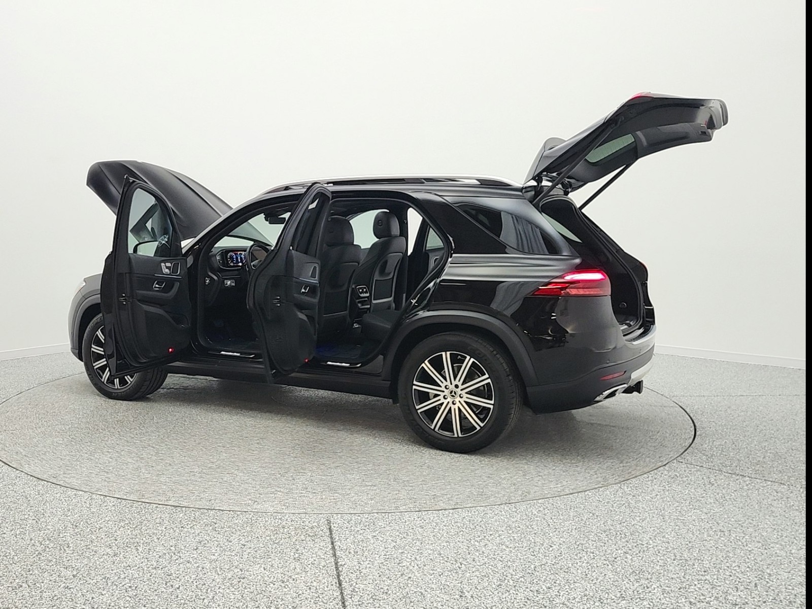 Certified Used 2026 Obsidian Black Metallic Mercedes-Benz GLE 350 4MATIC® SUV image 8