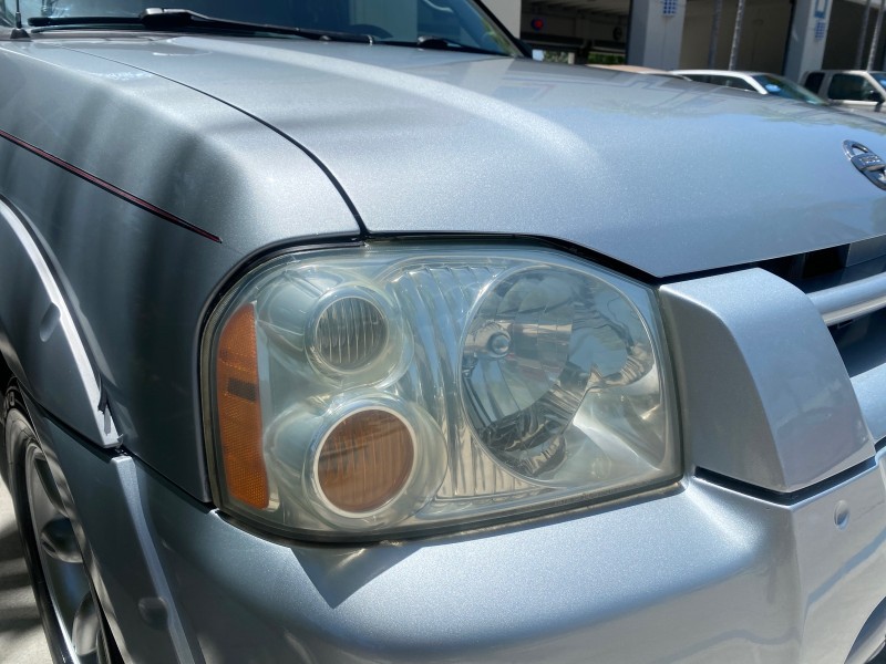 2002 Nissan Frontier 2WD XE XCAB 5 SPD AC 4 CYL in ,