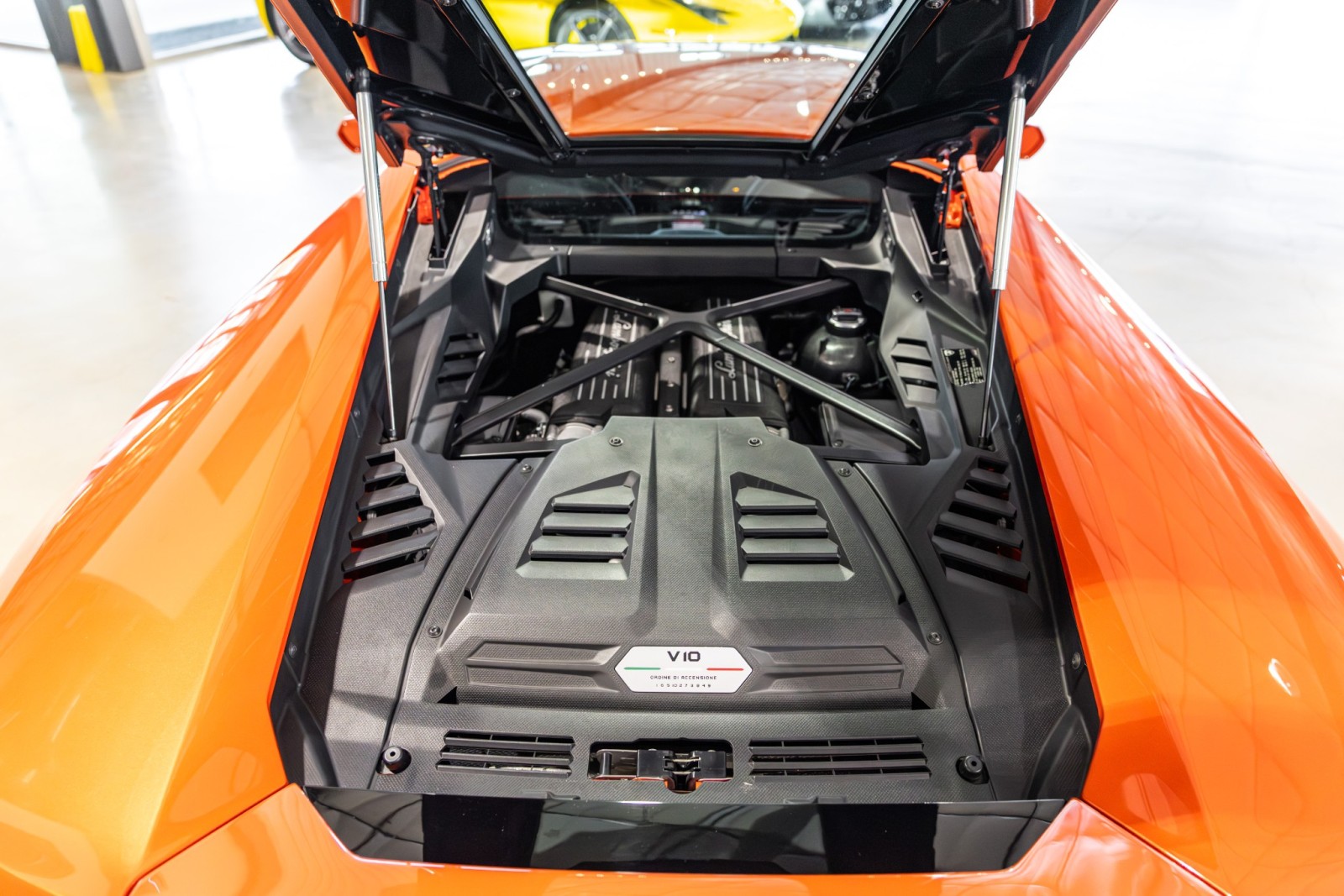 Used Car 2020 Lamborghini Huracan Evo  For Sale Under $290,000 In Boerne, Texas