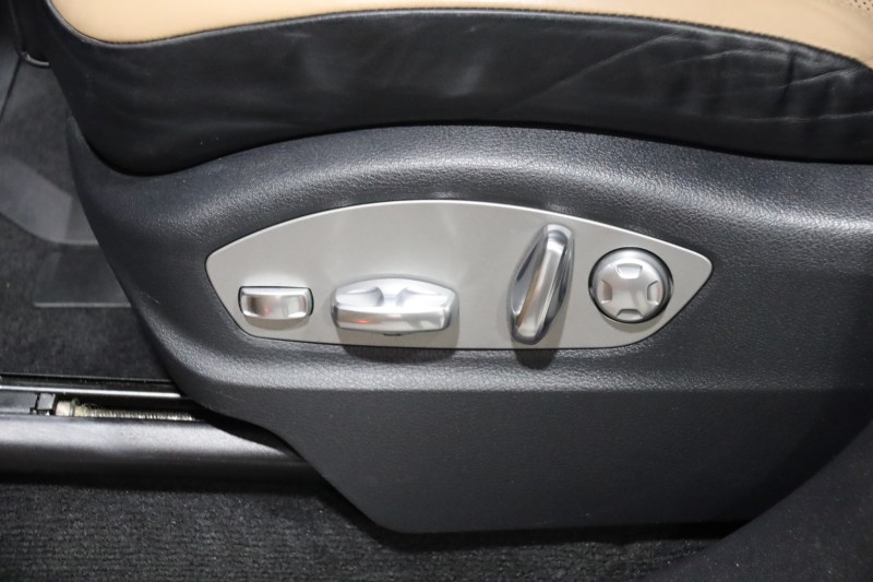 2016 Porsche Cayenne S E-Hybrid 4dr Suv in ,