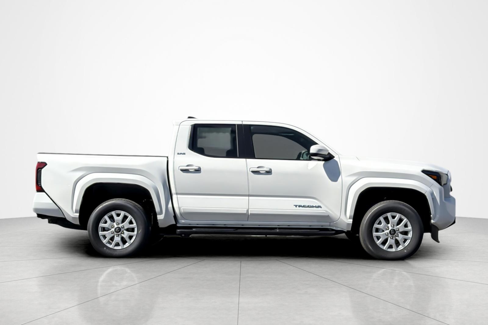 New 2026 Ice Cap Toyota SR5 image 6