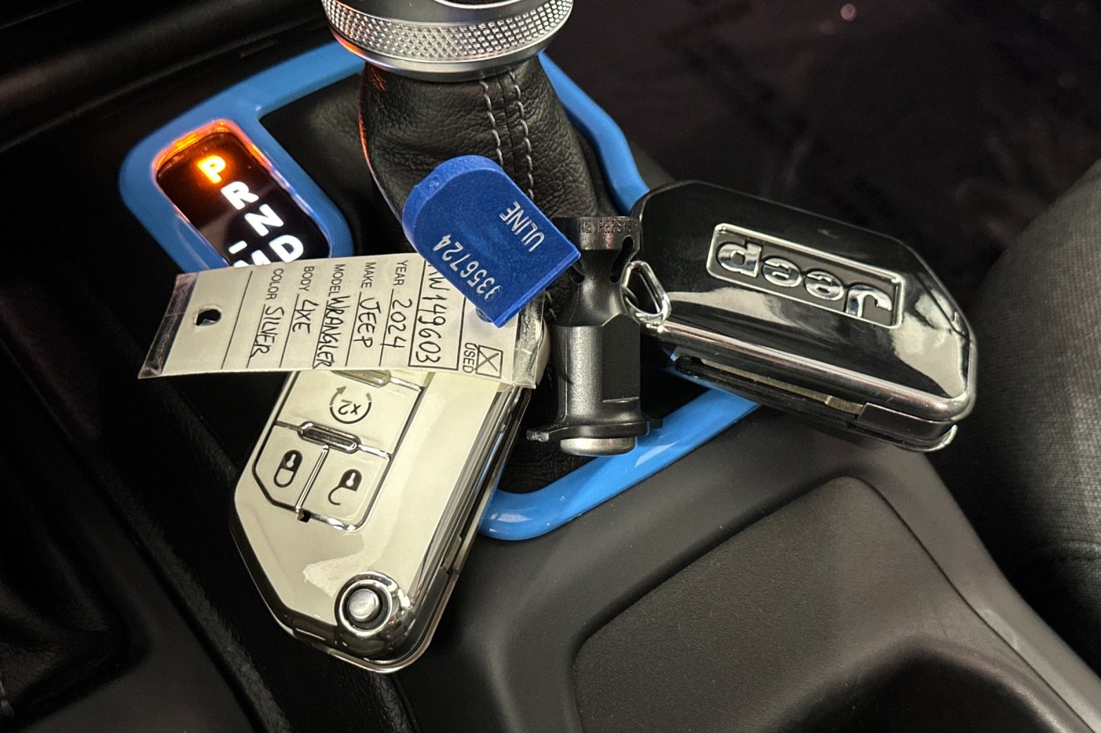 Used 2024 SILVER Jeep Sport S image 23