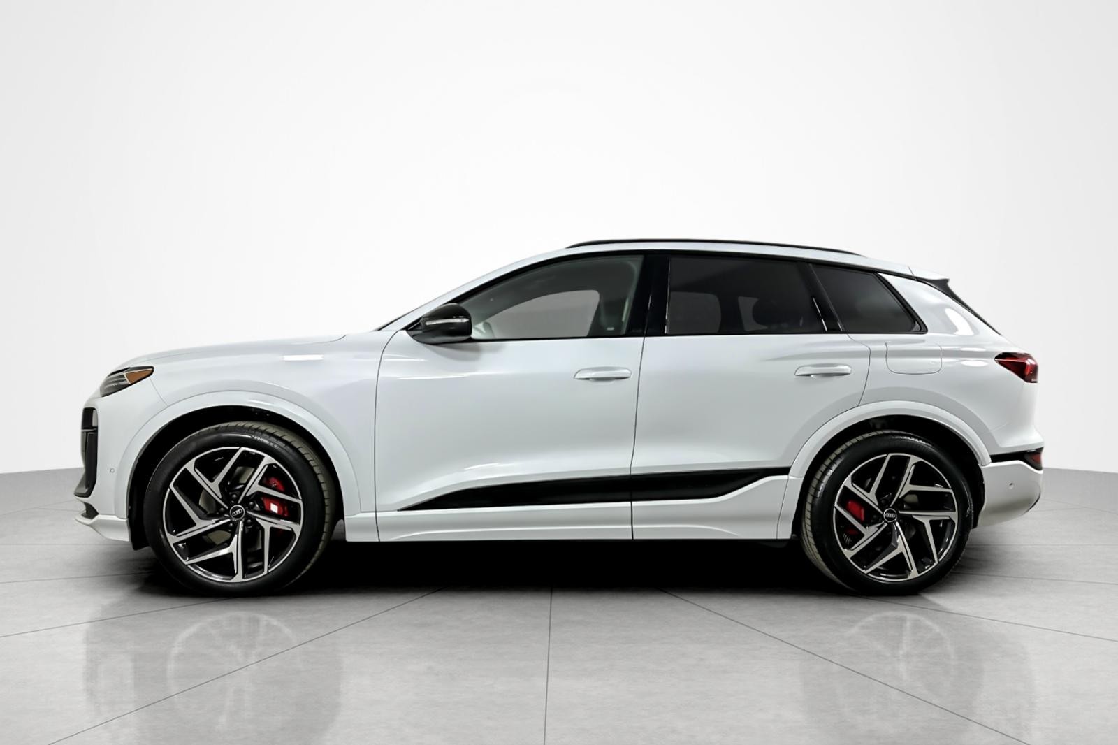 New 2025 Glacier White Metallic Audi Premium Plus quattro image 3