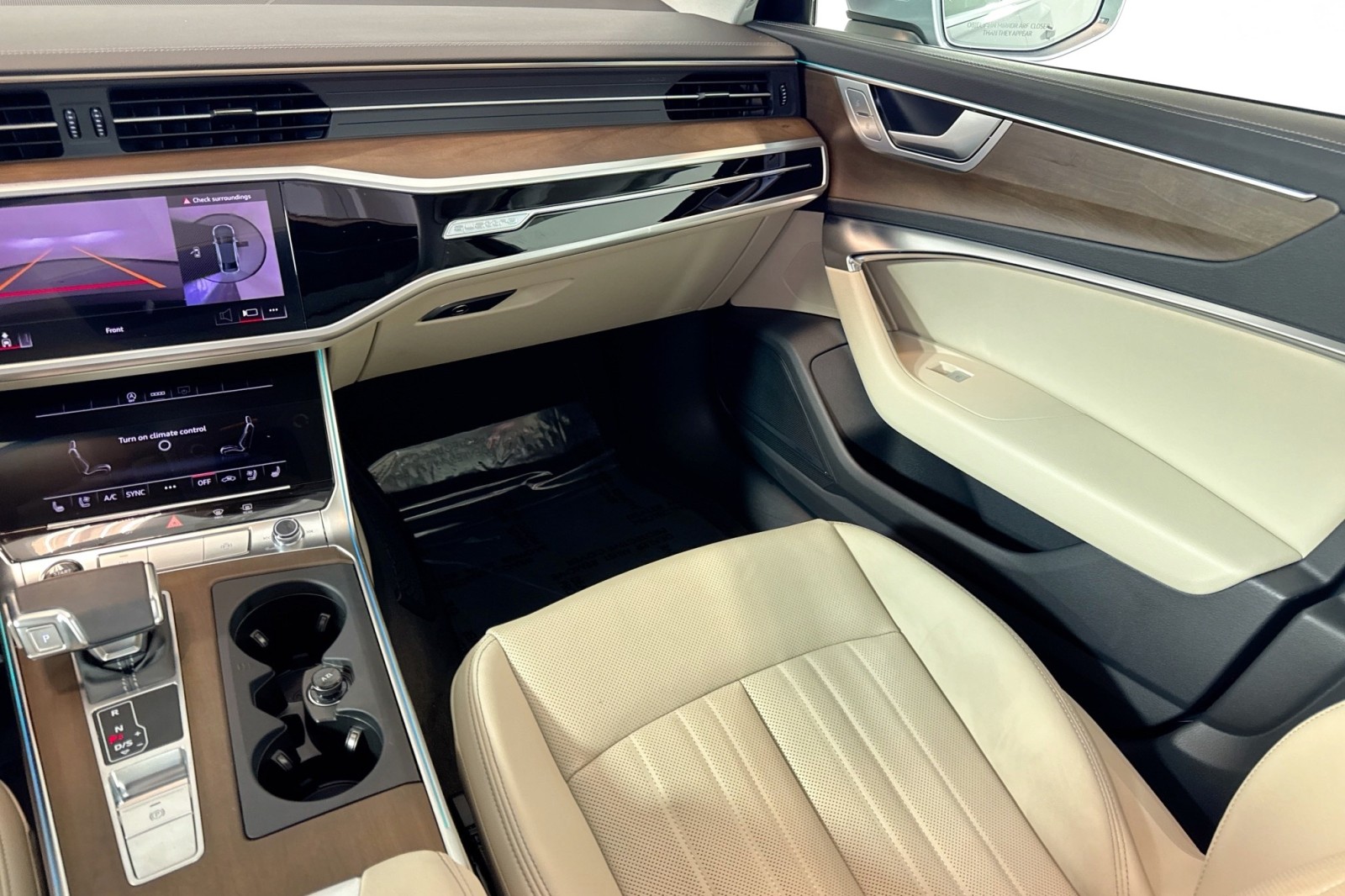 Used 2025 Florett Silver Metallic Audi Premium image 22