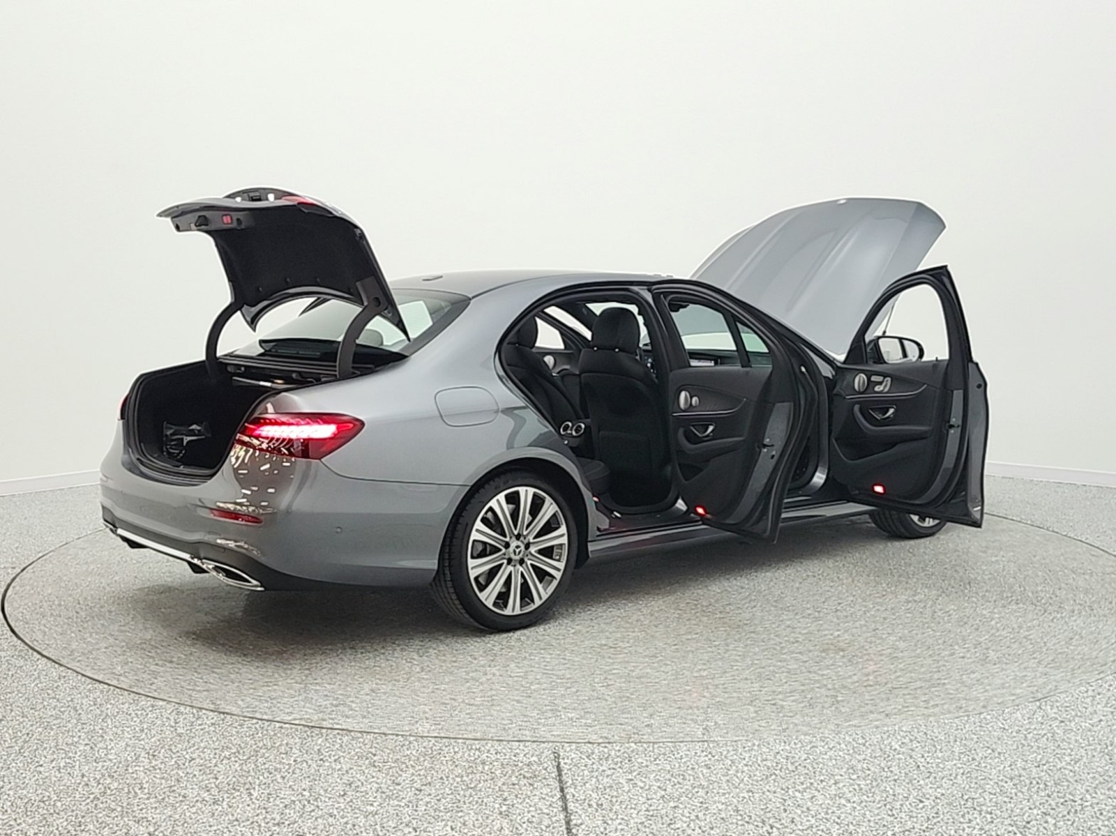 Used 2022 Selenite Grey Metallic Mercedes-Benz E 450 4MATIC® Sedan image 11