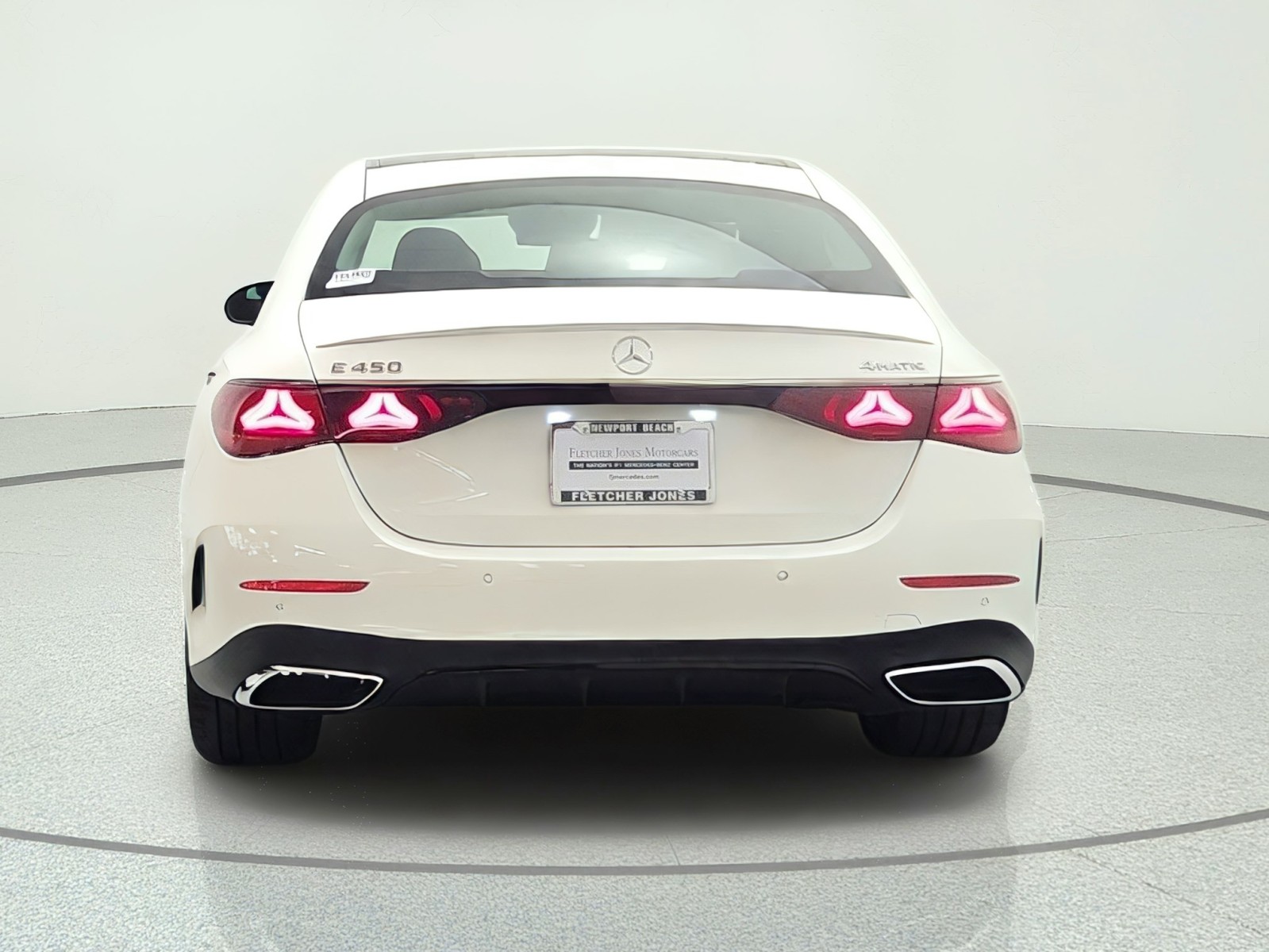 New 2027 Polar White Mercedes-Benz E 450 4MATIC® Sedan image 6