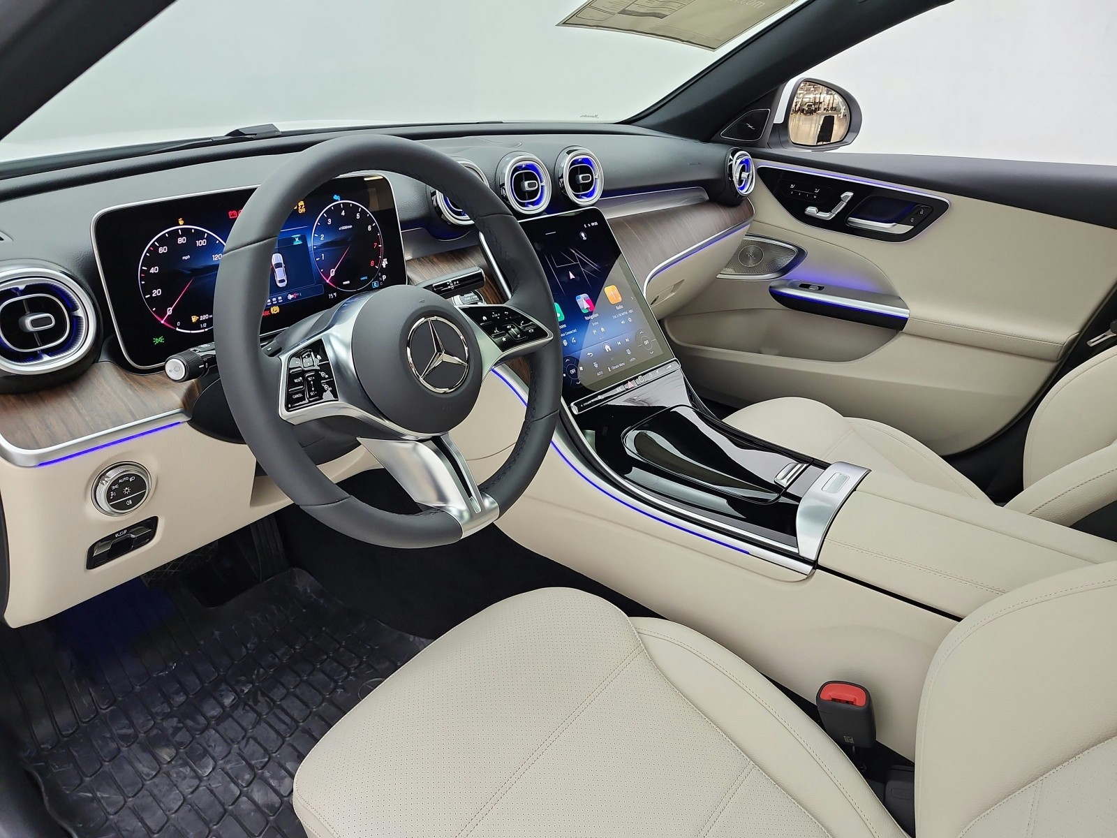 New 2026 MANUFAKTUR Moonlight White Metallic Mercedes-Benz C 300 Sedan image 10