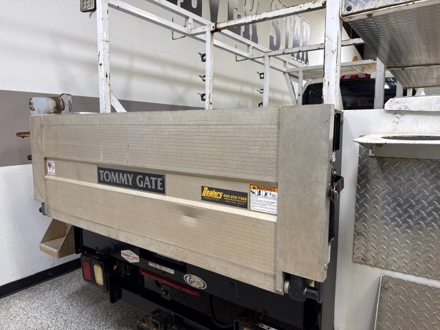 2020 Chevrolet Silverado MD 5500 Duramax RWD Utility/ Service Bed in , 