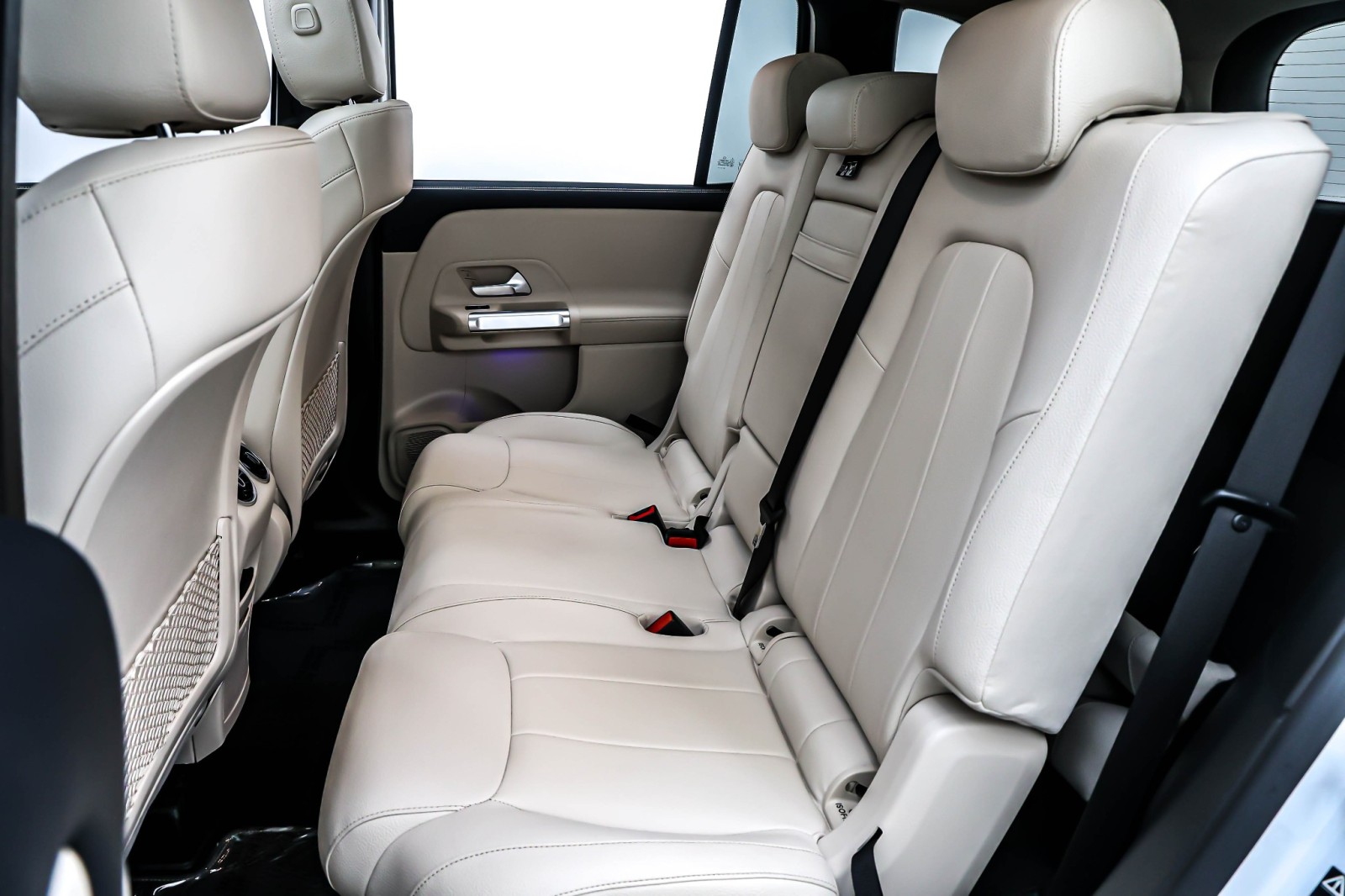 Used 2023 Polar White Mercedes-Benz GLB 250 image 7