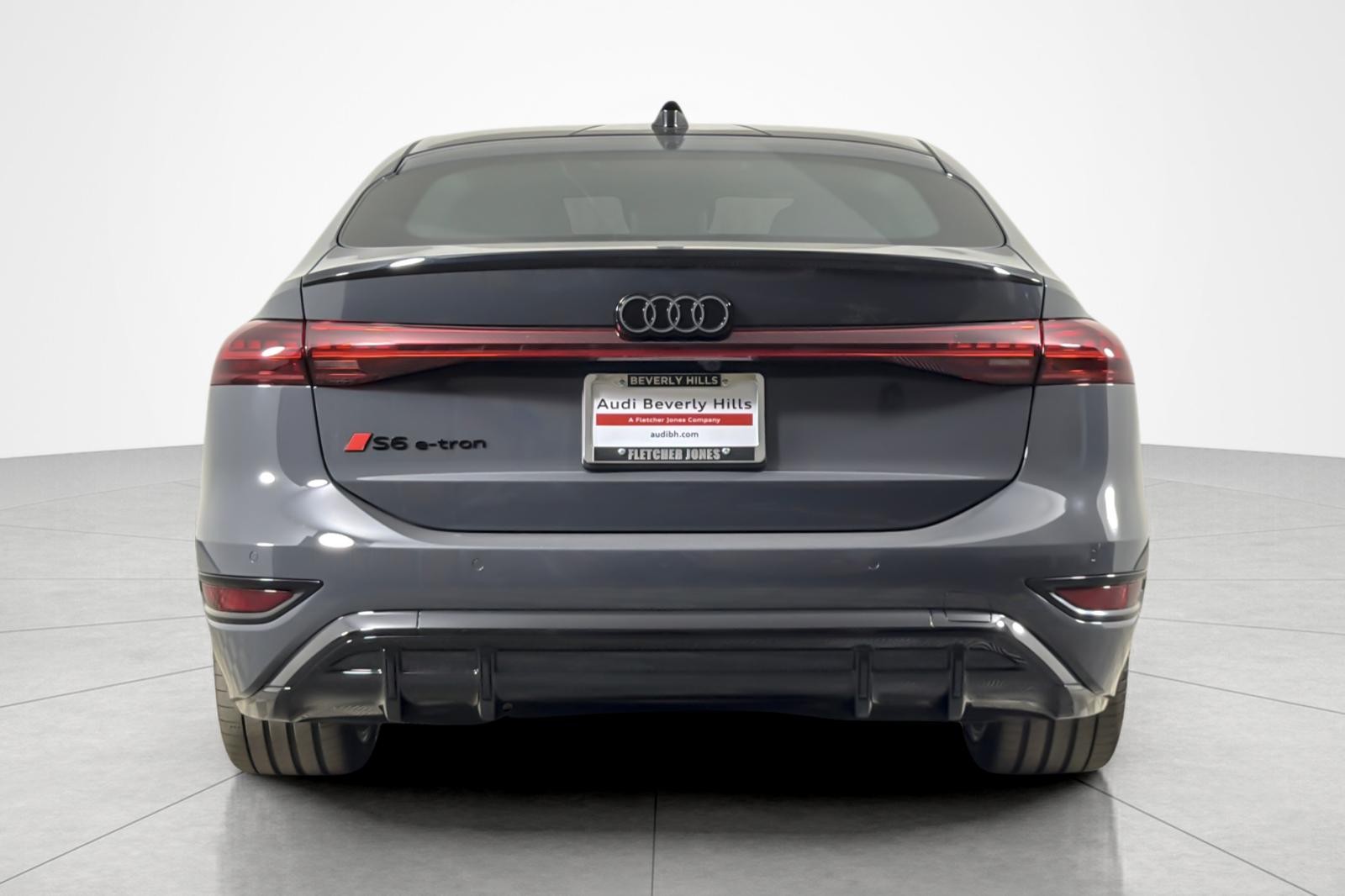 New 2027 Magnet Gray Audi Premium Plus quattro image 5