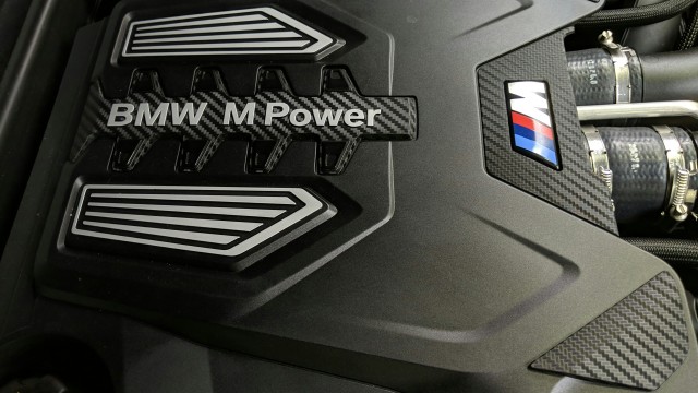 2020 BMW M8  40