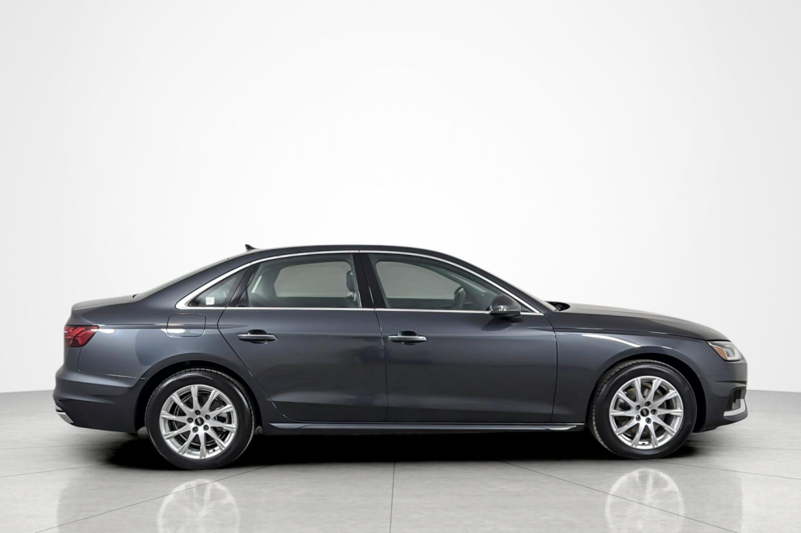 Used 2022 Manhattan Gray Metallic Audi Premium 40 TFSI quattro image 6
