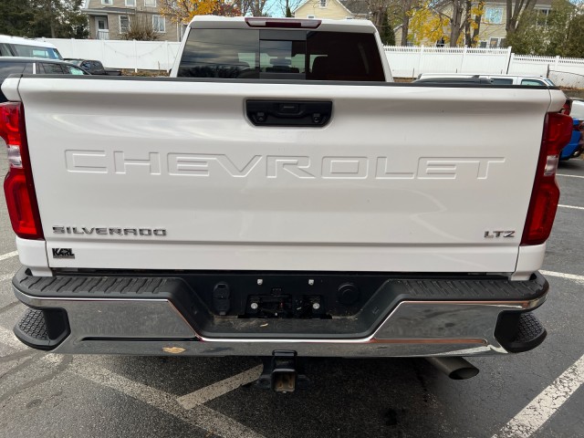 2022 Chevrolet Silverado 2500HD LTZ 9