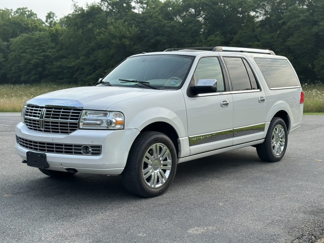 2011  Navigator L Luxury SUV  in , 
