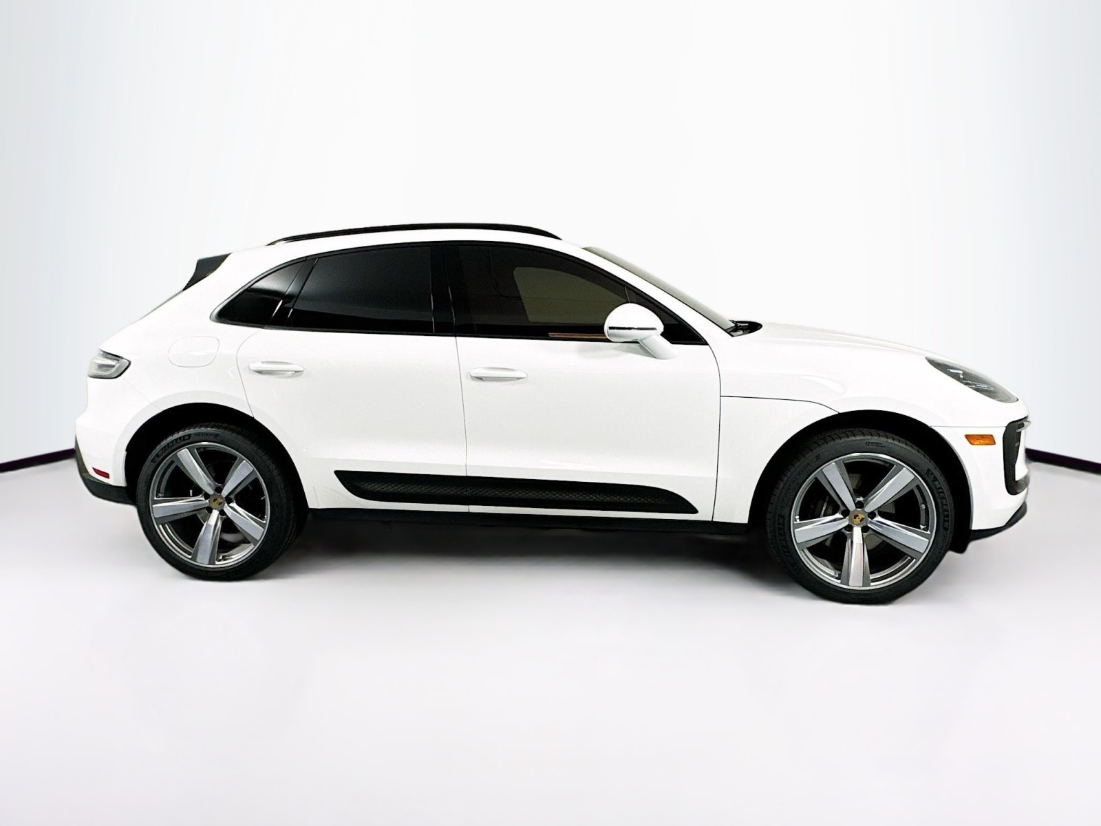 2022 Porsche Macan  4