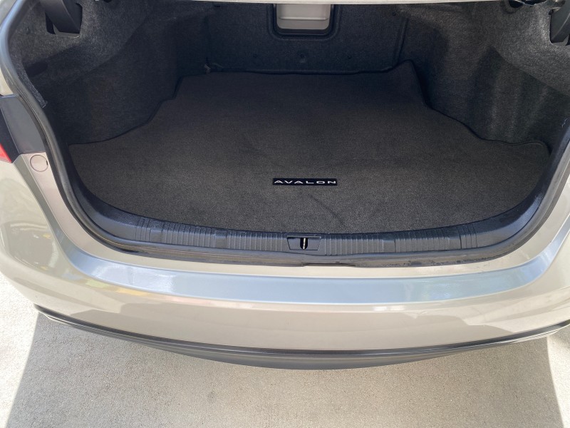 2013 Toyota Avalon XLE Premium LOW MILES 56,196 in , 
