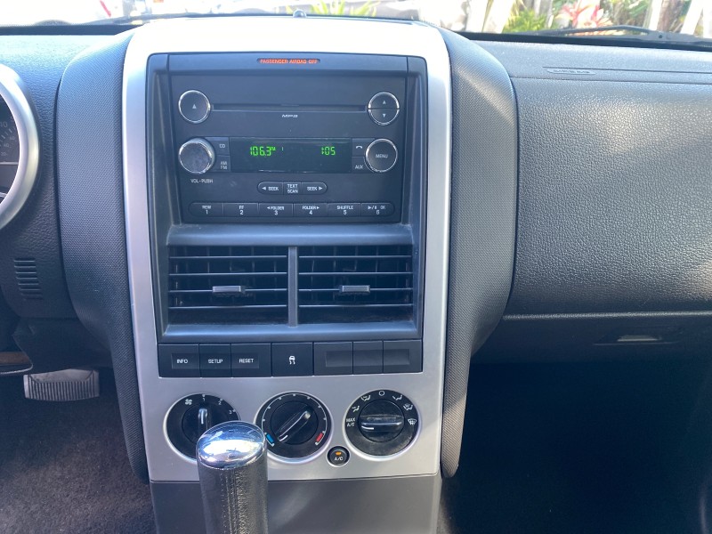 2010 Mercury Mountaineer 1 OWNER LOW MILES 78,753 in , 