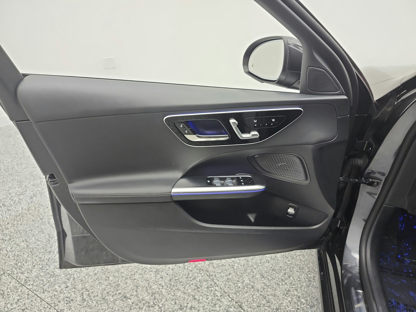 Used 2023 Graphite Grey Metallic Mercedes-Benz C 300 Sedan image 11