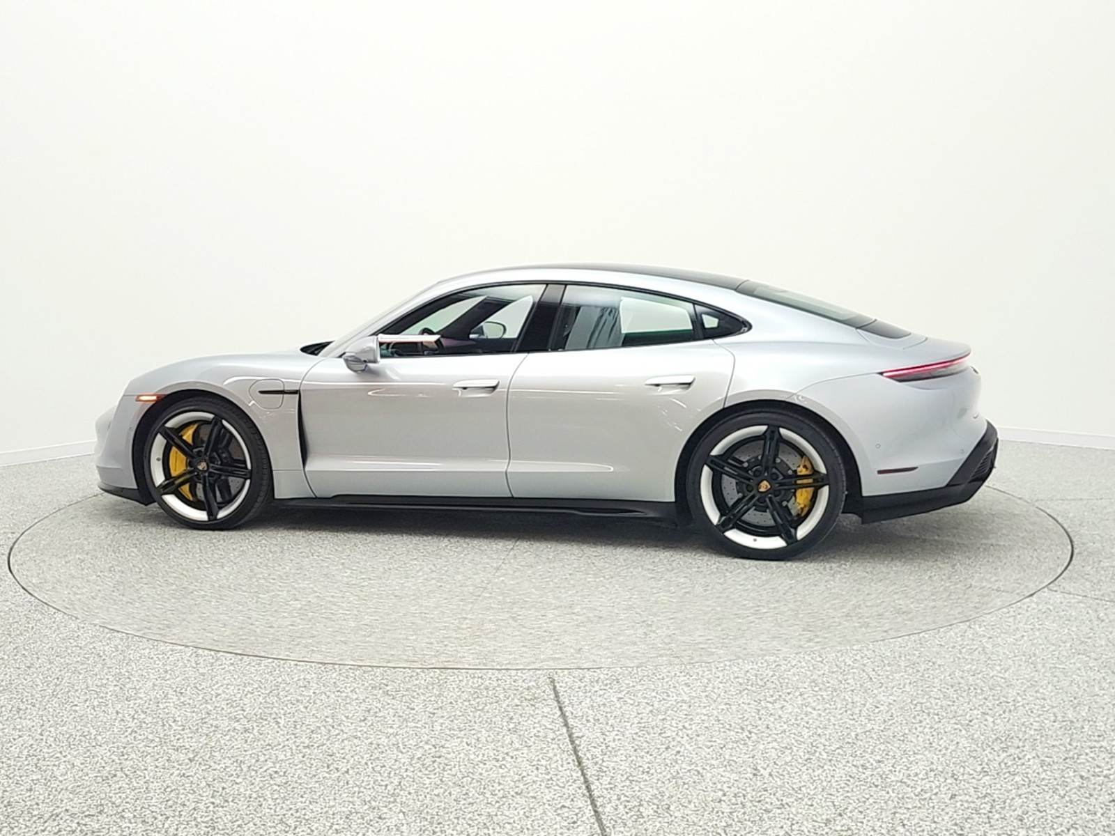 Used 2024 Dolomite Silver Metallic Porsche Turbo AWD image 8