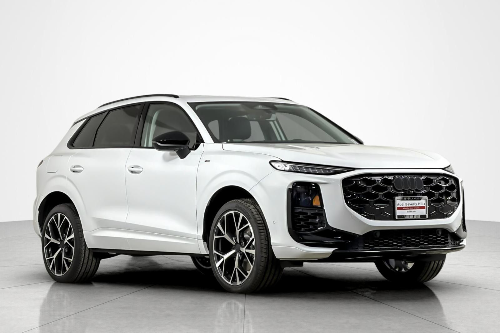 New 2026 Arkona White Audi S line quattro image 2