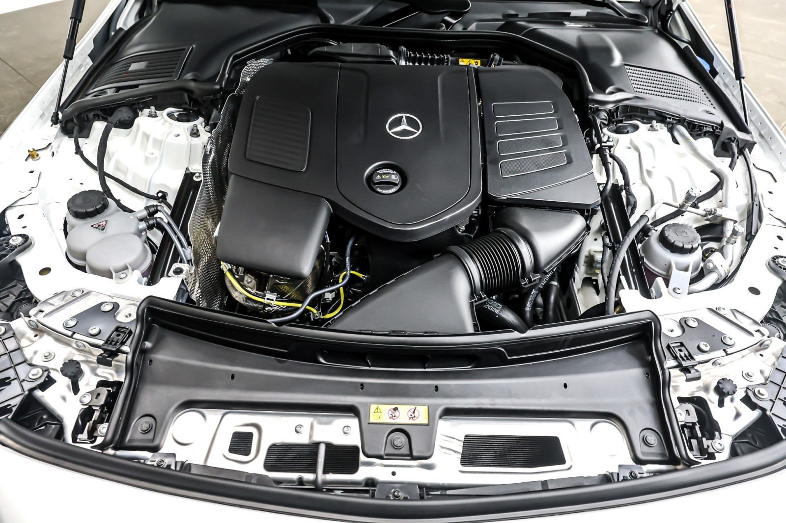 New 2026 Polar White Mercedes-Benz CLE 300 image 10