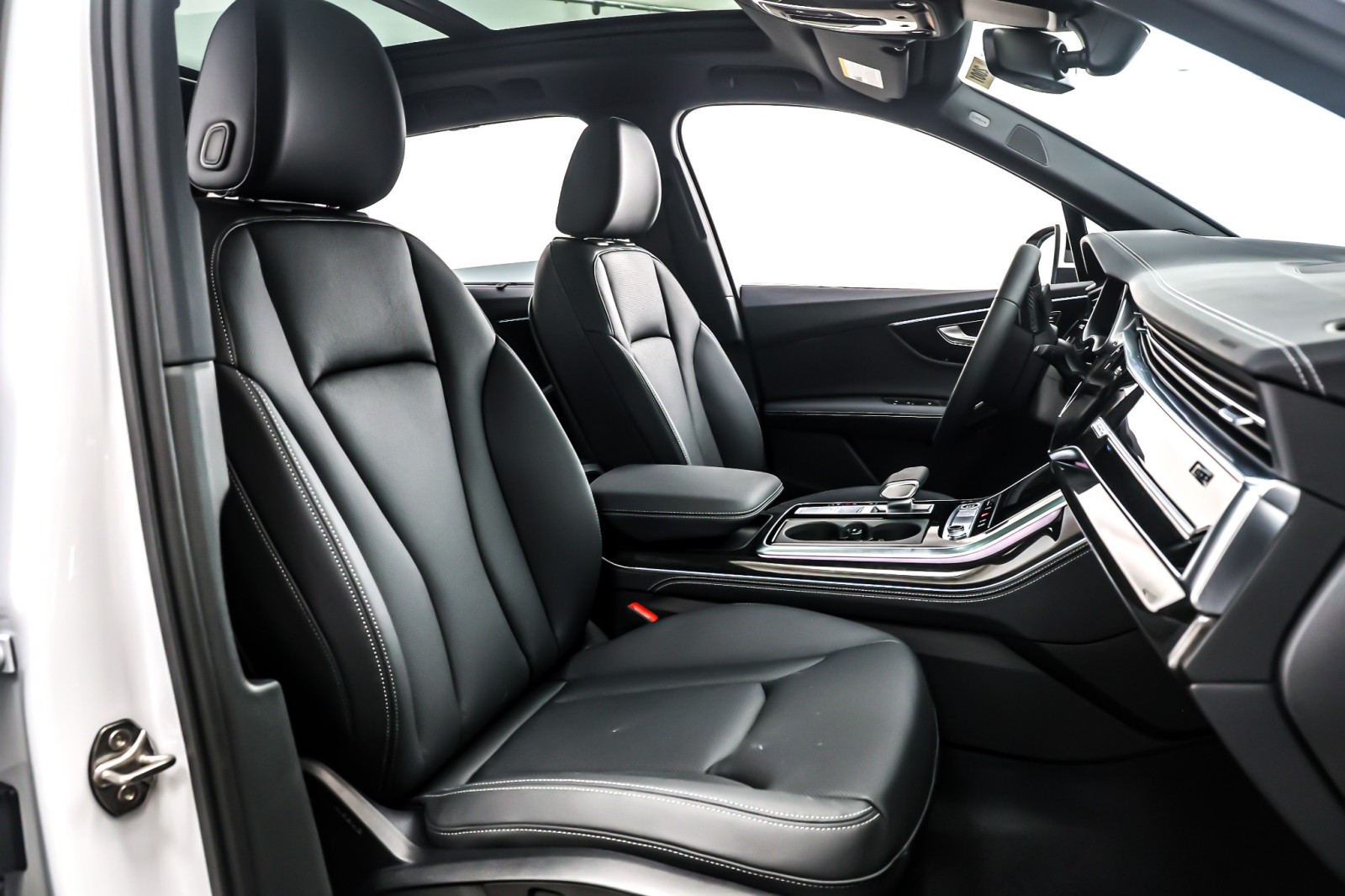 New 2026 Glacier White Metallic Audi Premium Plus 55 quattro image 7