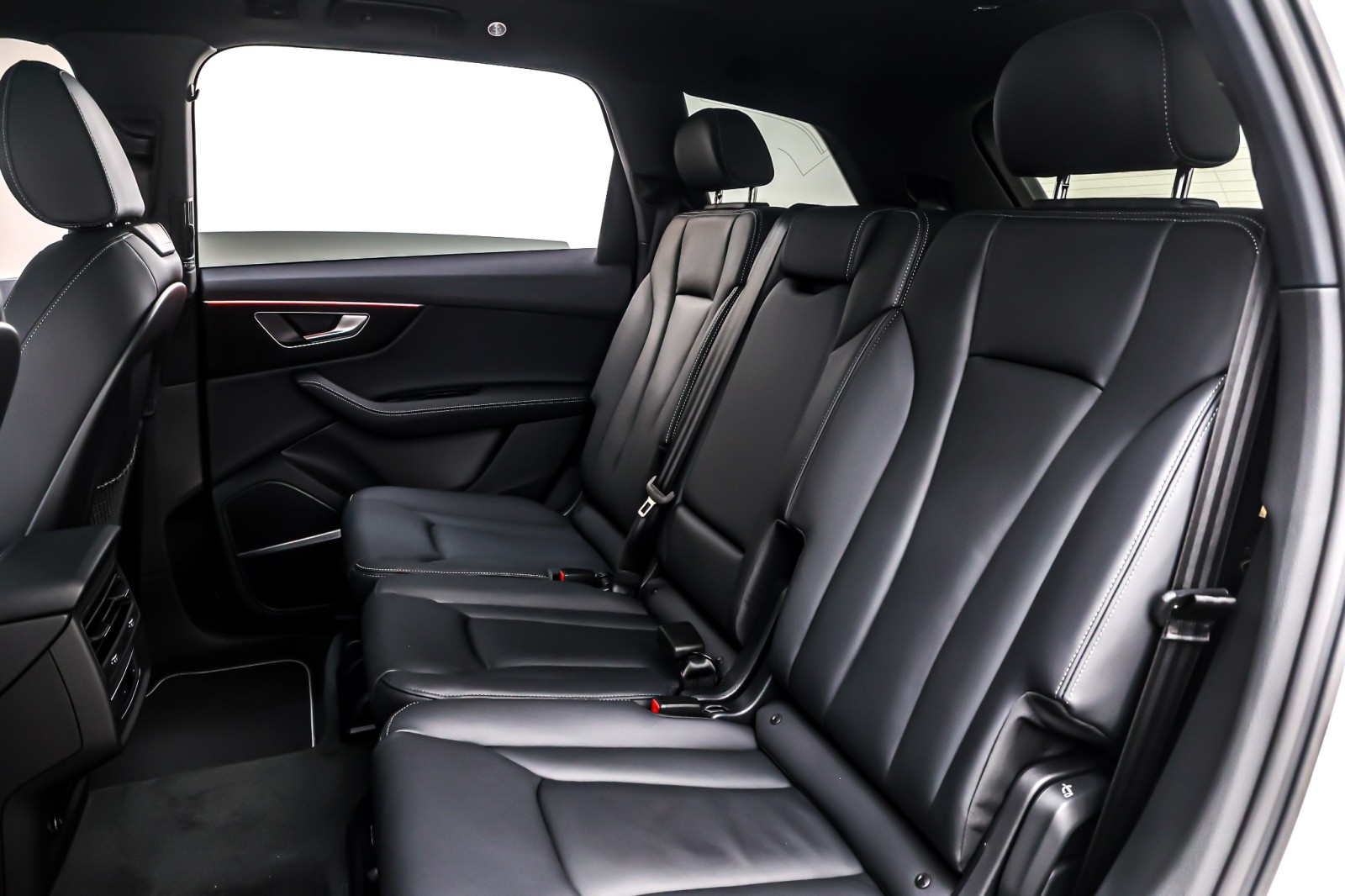 New 2026 Glacier White Metallic Audi Premium Plus 45 quattro image 8