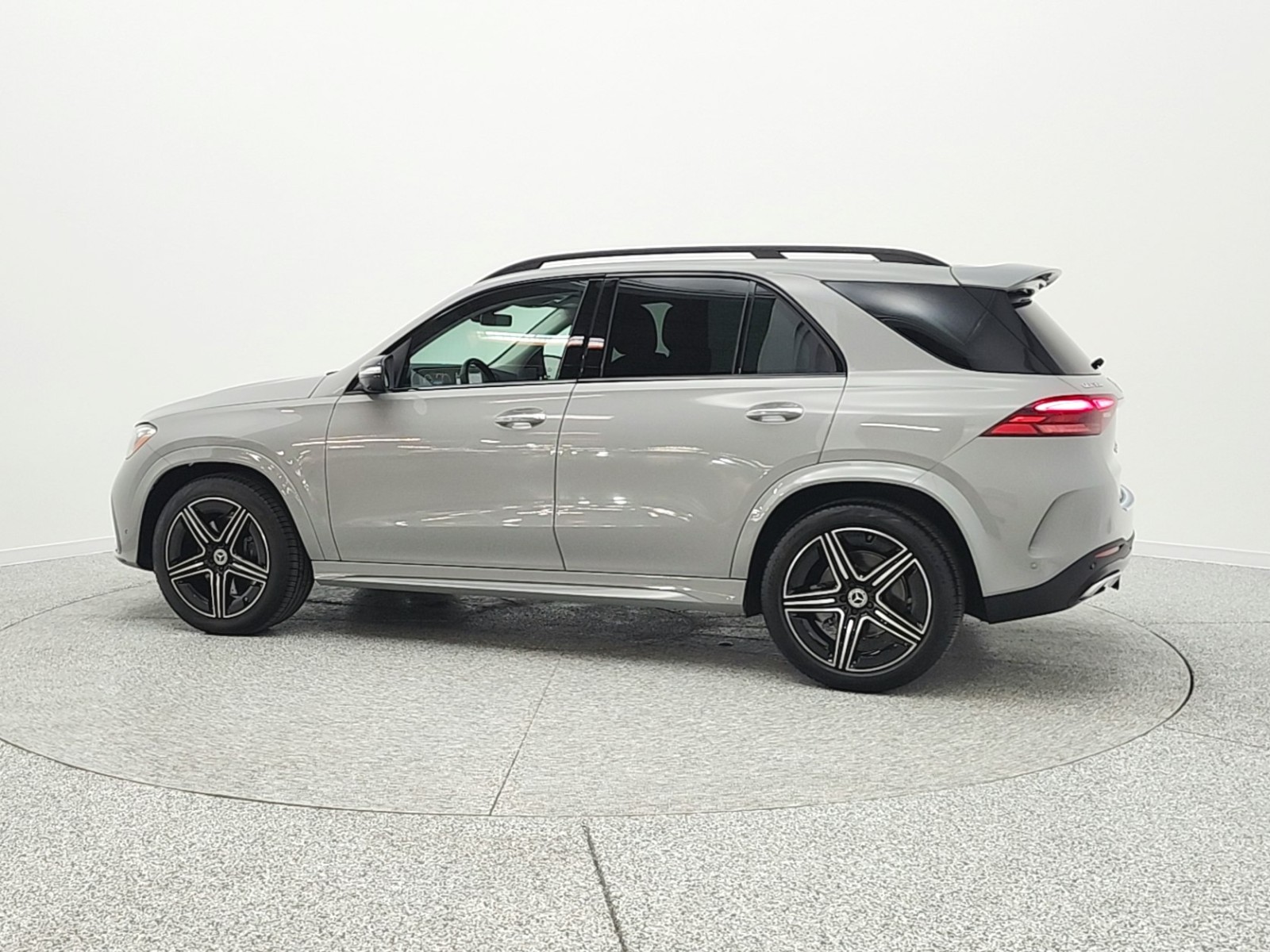 Used 2025 MANUFAKTUR Alpine Grey Mercedes-Benz GLE 350 SUV image 8