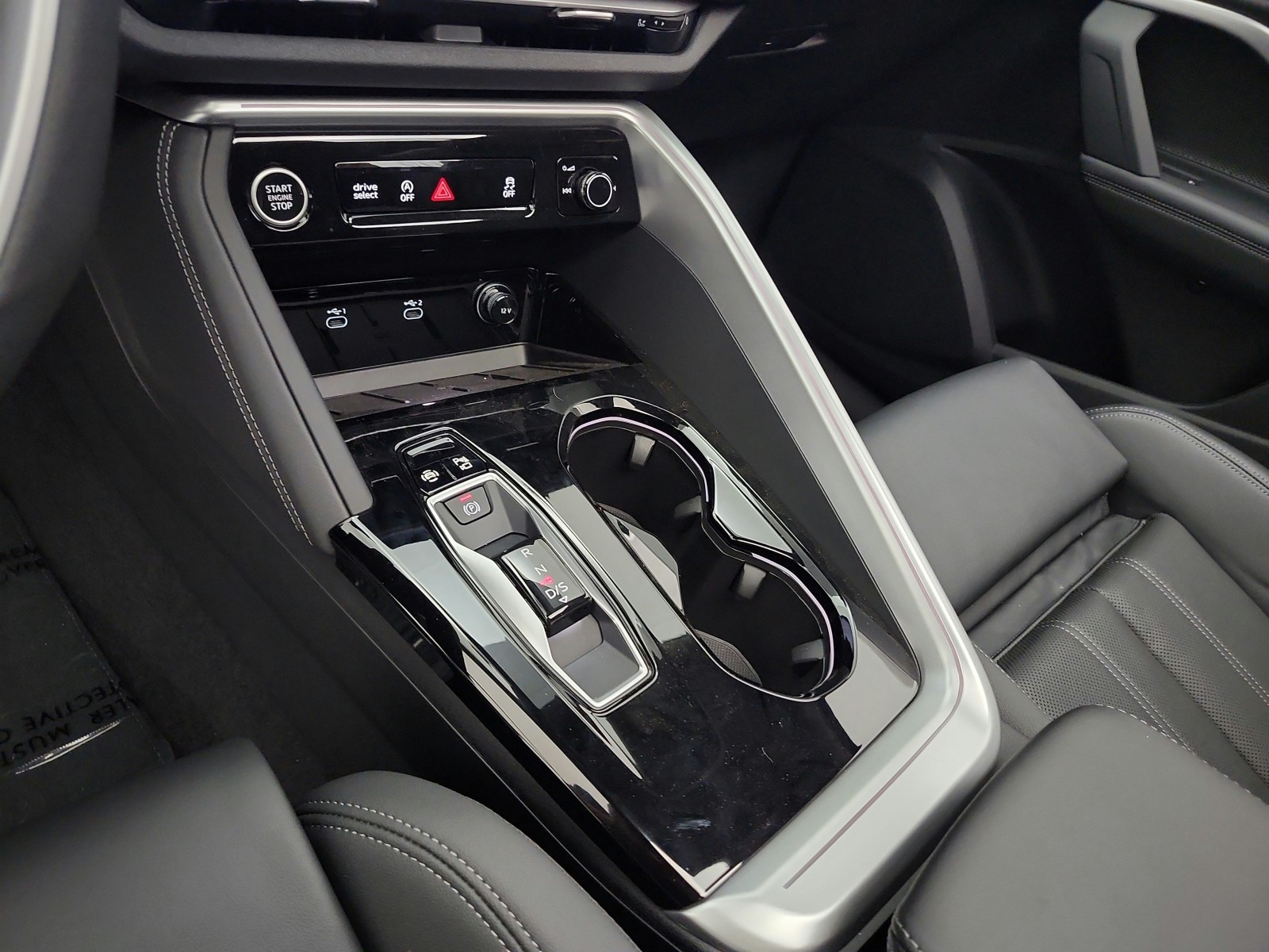 New 2025 Glacier White Metallic Audi Premium Plus 2.0 TFSI quattro image 10