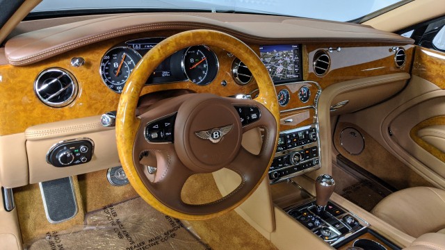 2013 Bentley Mulsanne  22