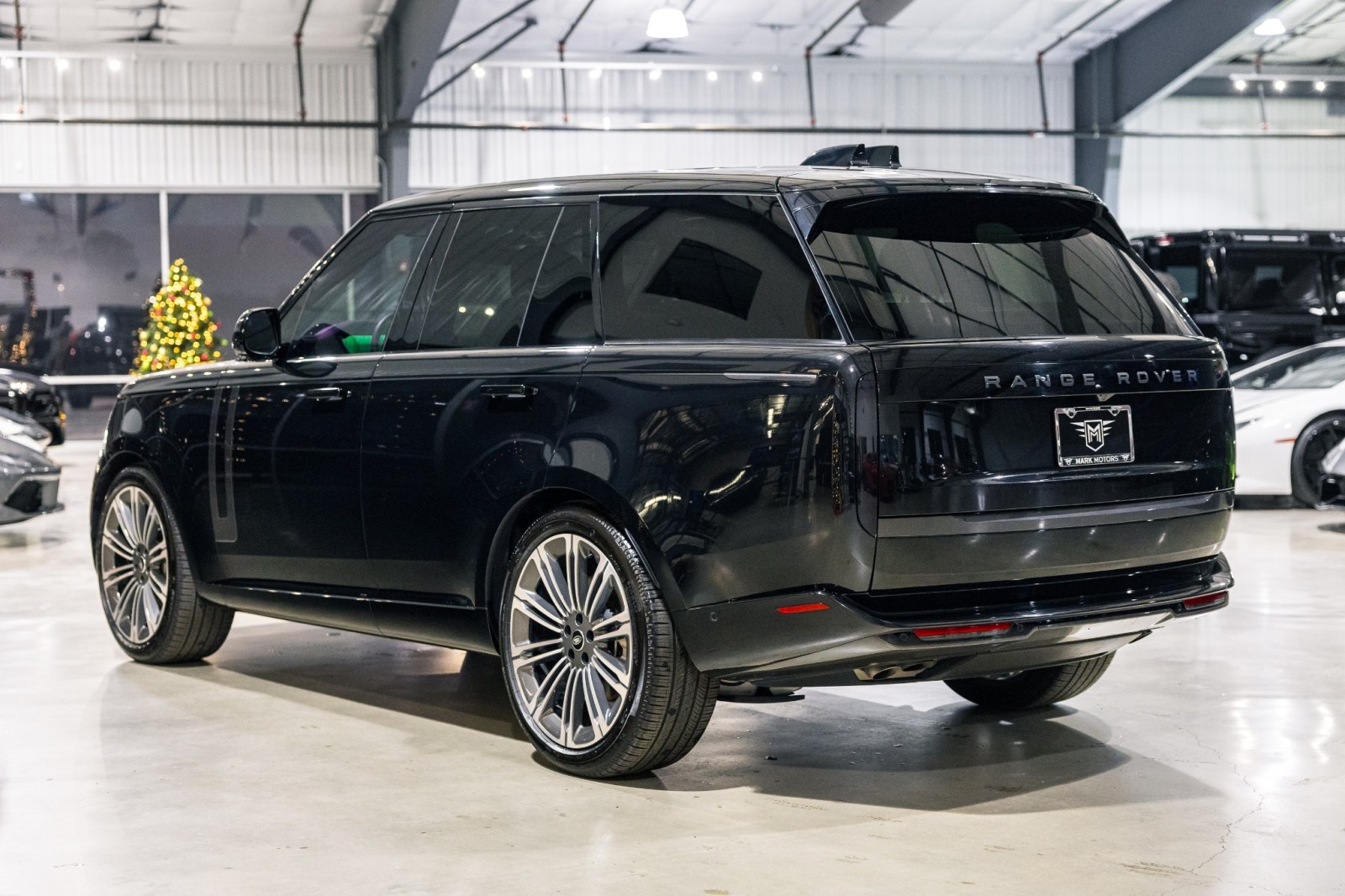 Used Car 2025 Land Rover Range Rover  Se For Sale Under $140,000 In Boerne, Texas