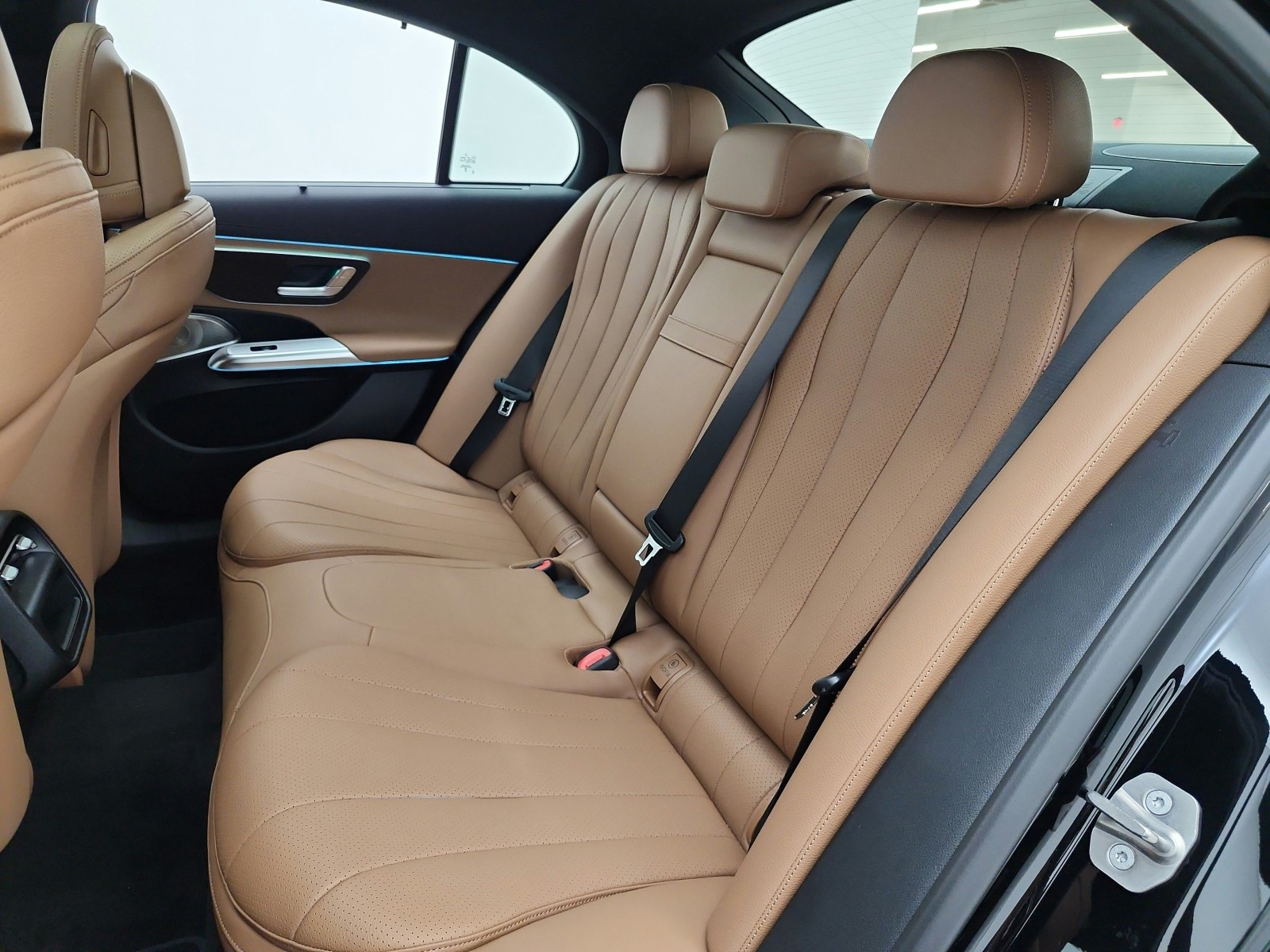 New 2027 Black Mercedes-Benz E 450 4MATIC® Sedan image 11