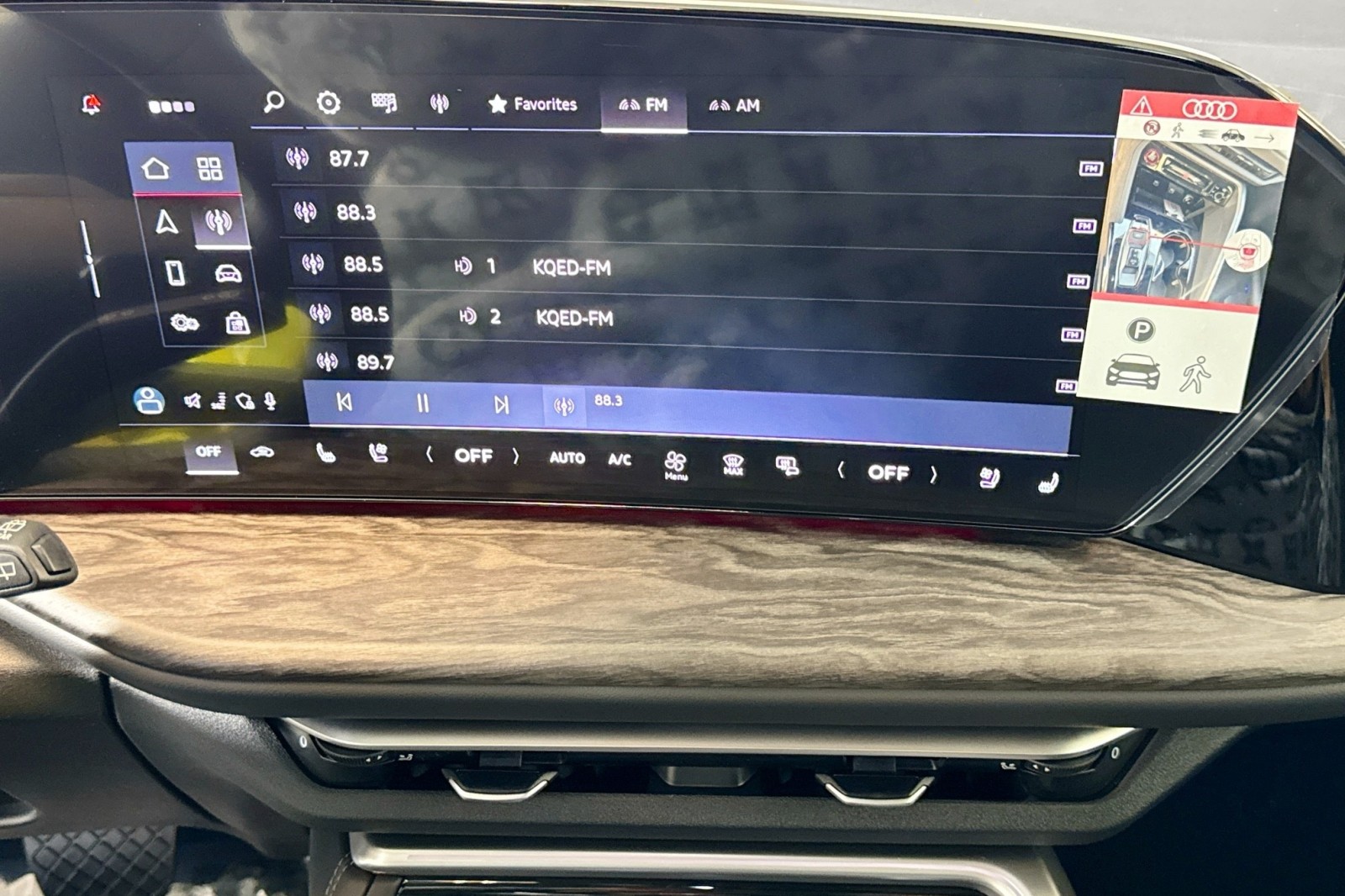 New 2025 Glacier White Metallic Audi Premium Plus 2.0 TFSI quattro image 13