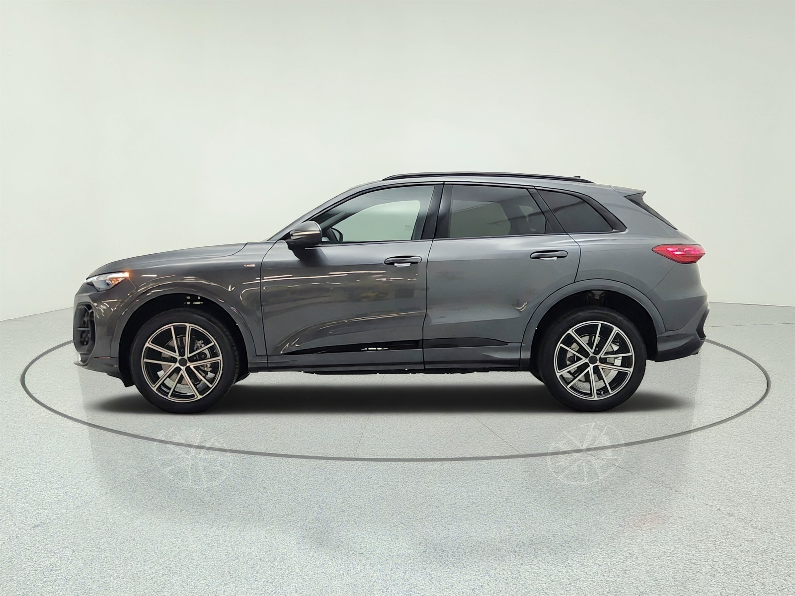 New 2026 Daytona Gray Pearl Effect Audi Premium Plus 2.0 TFSI quattro image 8