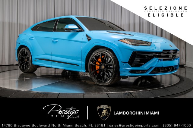 2023  Urus S in , 