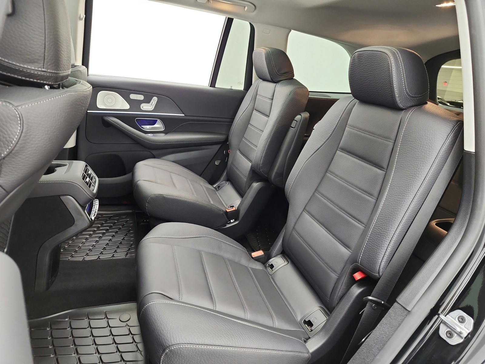 New 2026 Black Mercedes-Benz GLS 450 4MATIC® SUV image 11