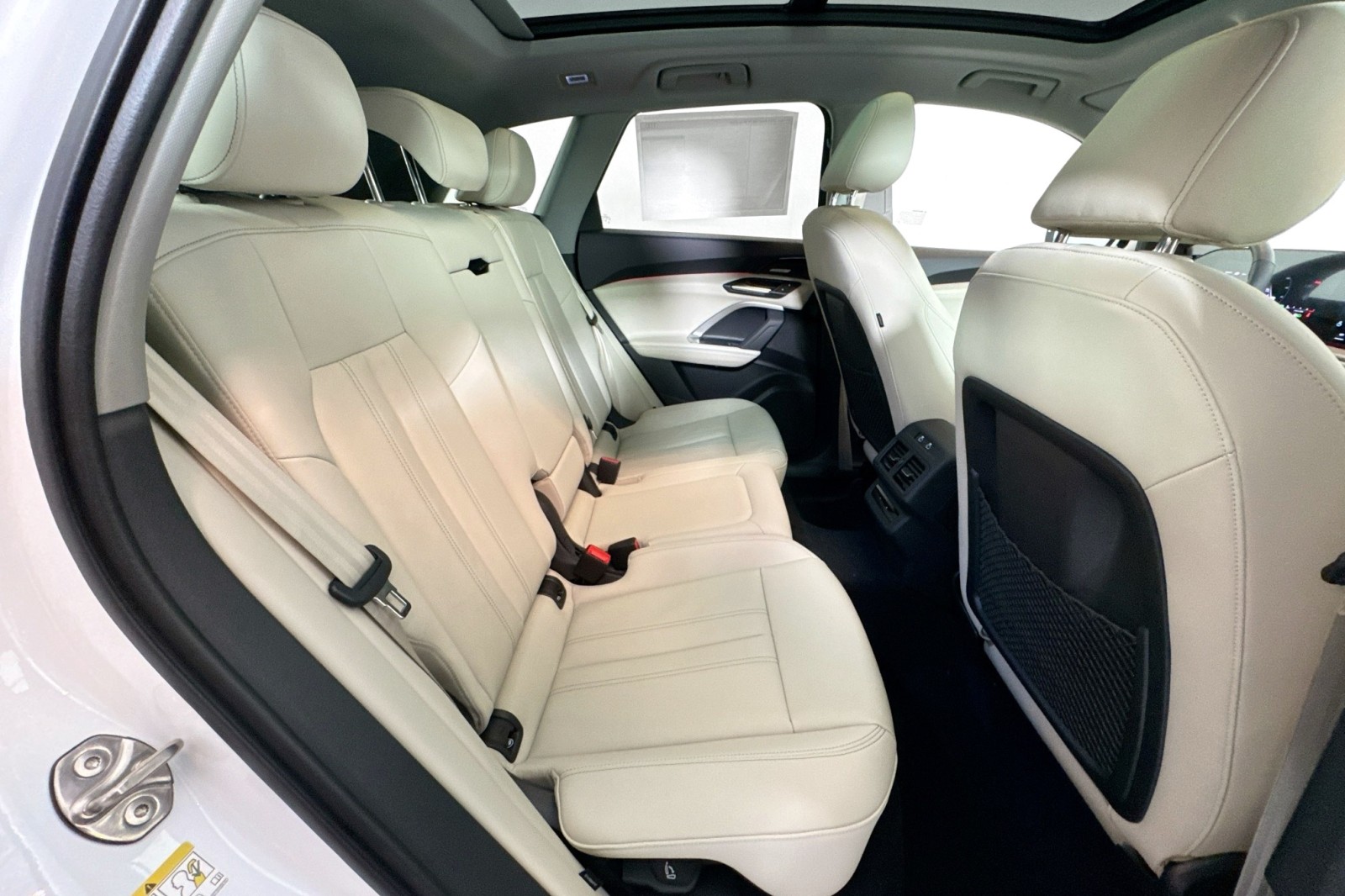 New 2025 Arkona White Audi Premium Plus 2.0 TFSI quattro image 25