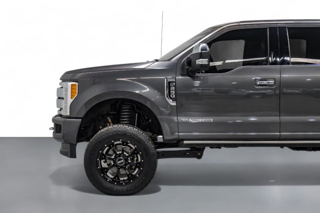 2017 Ford F-250 Platinum 10