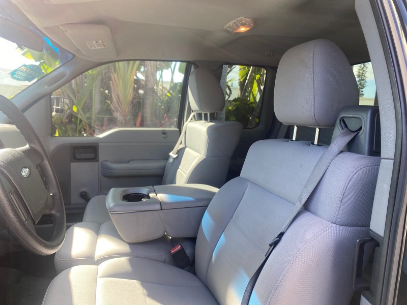 2006 Ford F-150 STX 4 DOOR LOW MILES 92,223 in ,