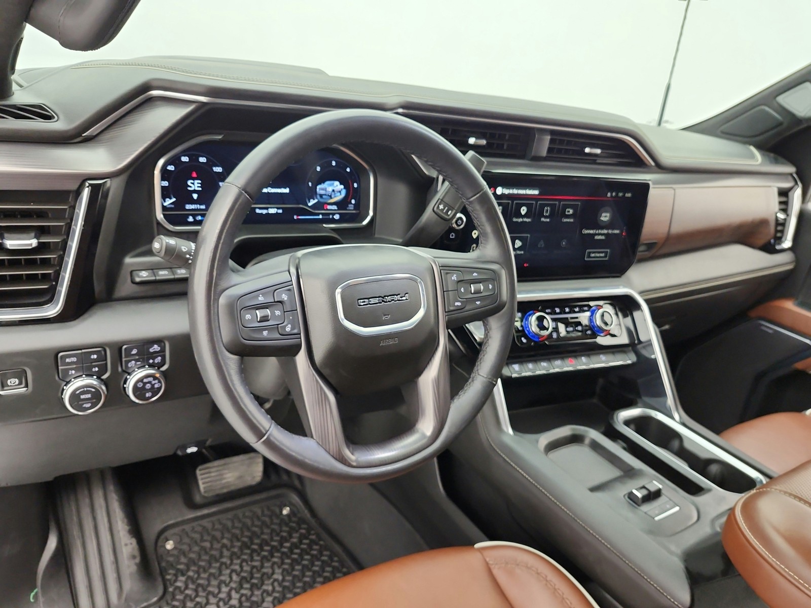 Used 2024 White Frost Tricoat GMC 4WD Crew Cab 159 Denali Ultimate image 9