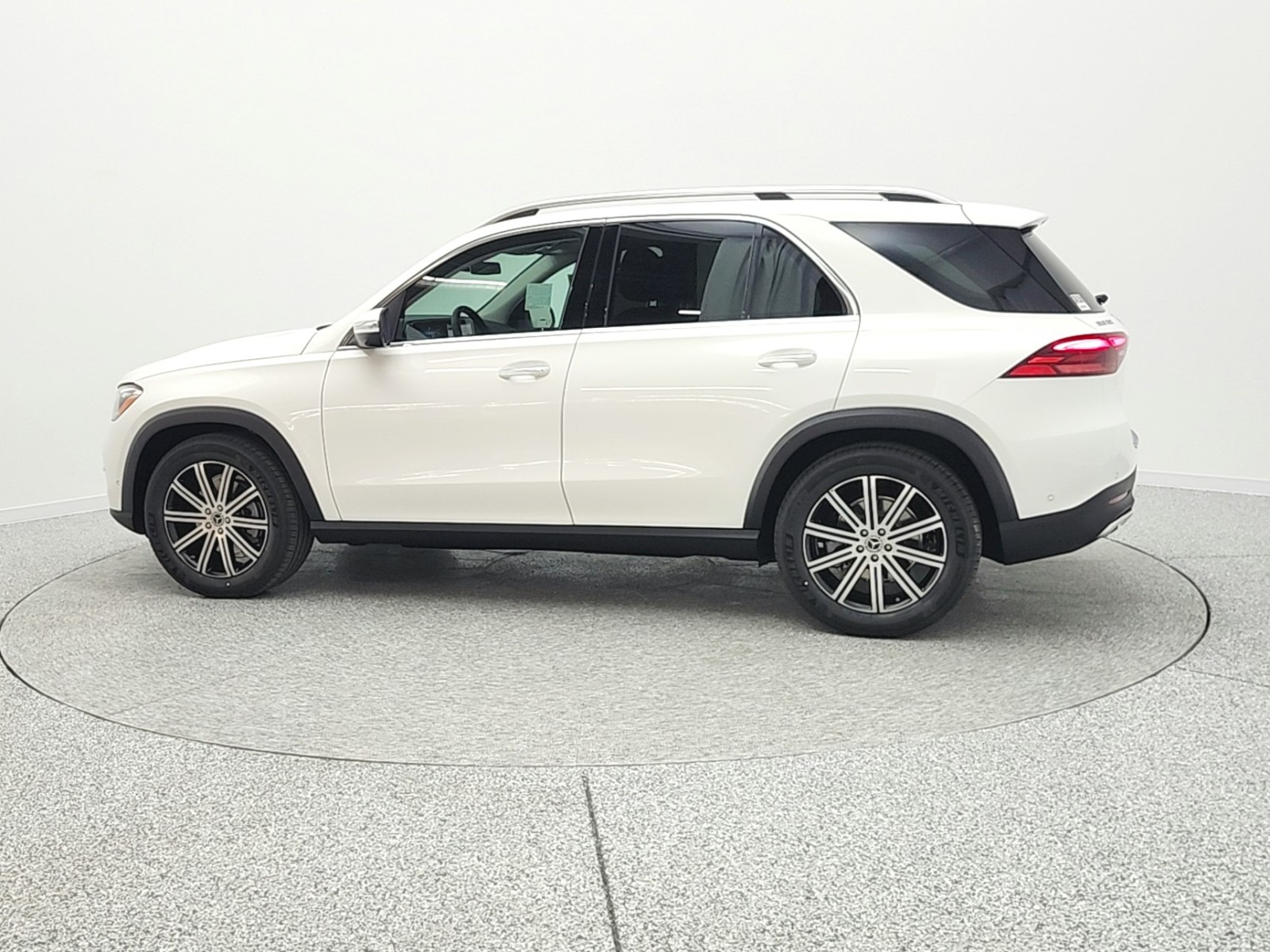 New 2026 Polar White Mercedes-Benz GLE 350 image 8
