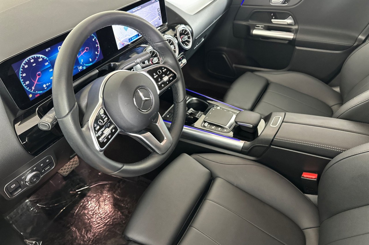 Used 2023 Polar White Mercedes-Benz GLA 250 image 9