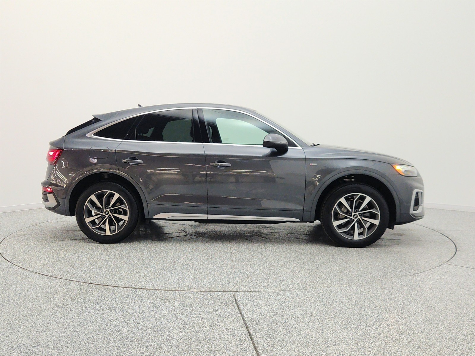 Used 2023 Daytona Gray Pearl Effect Audi S line Premium Plus 45 TFSI quattro image 4