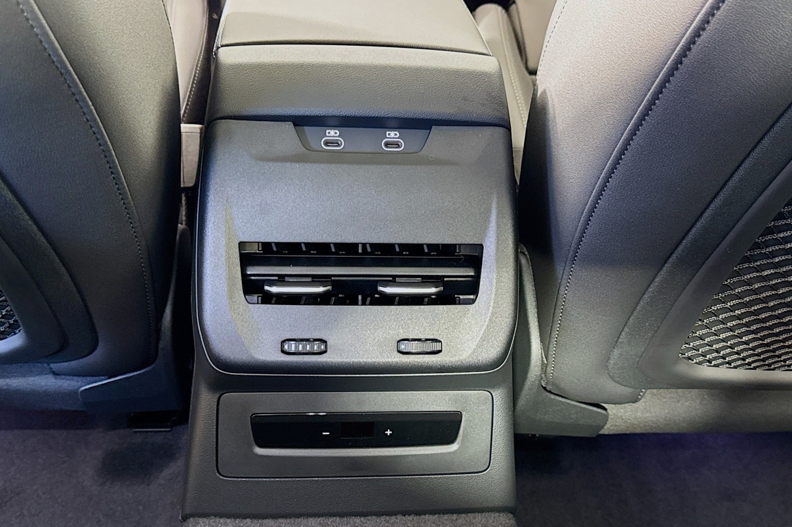 New 2025 Mythos Black Metallic Audi Premium Plus 2.0 TFSI quattro image 22