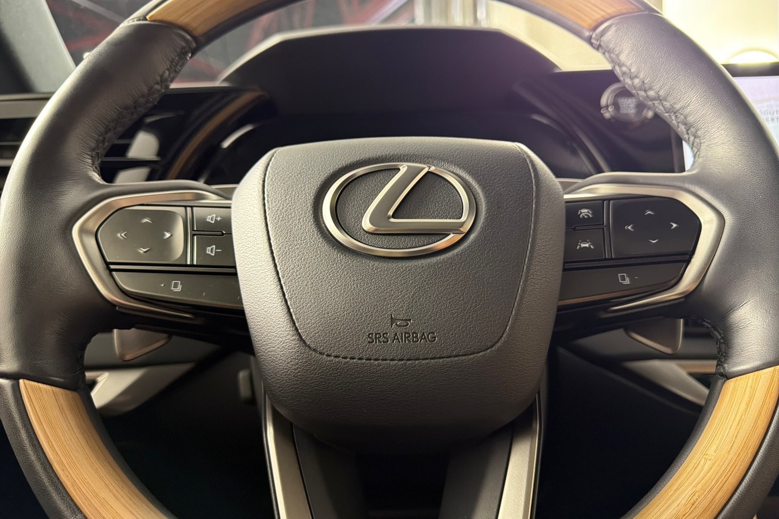 Used 2024 Caviar Lexus RX 350 AWD image 23