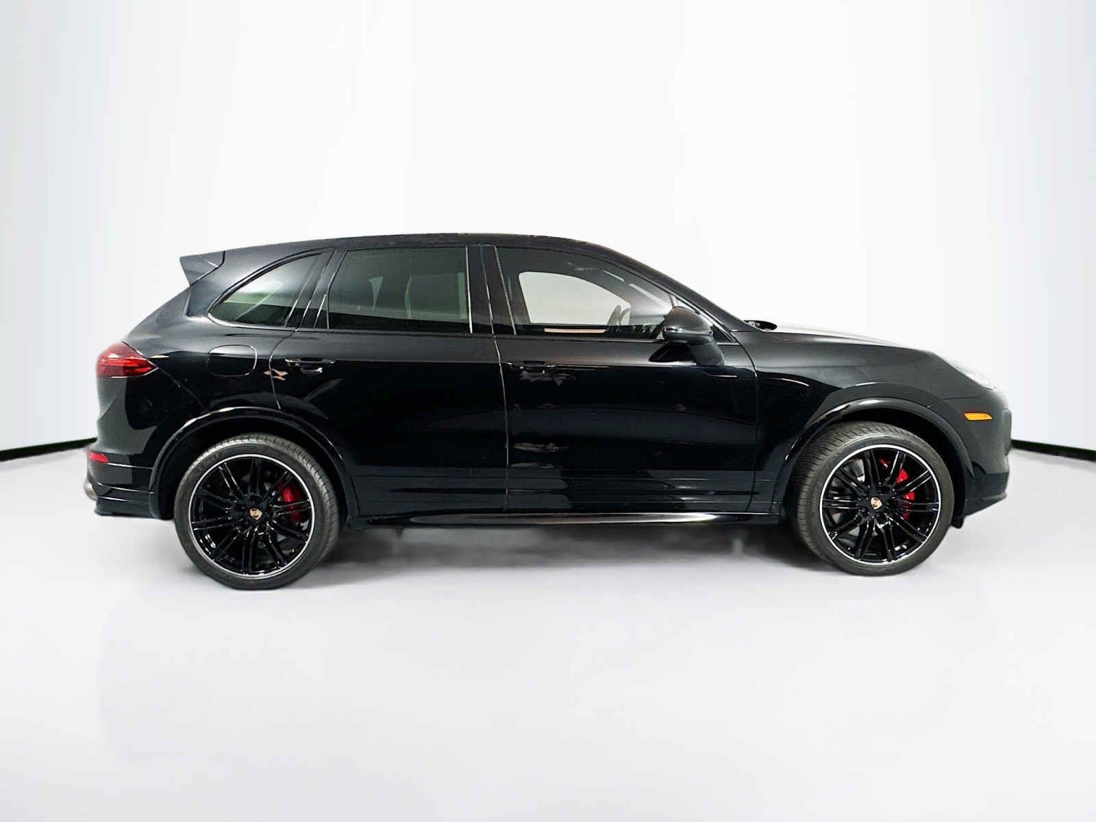 2015 Porsche Cayenne Turbo 4