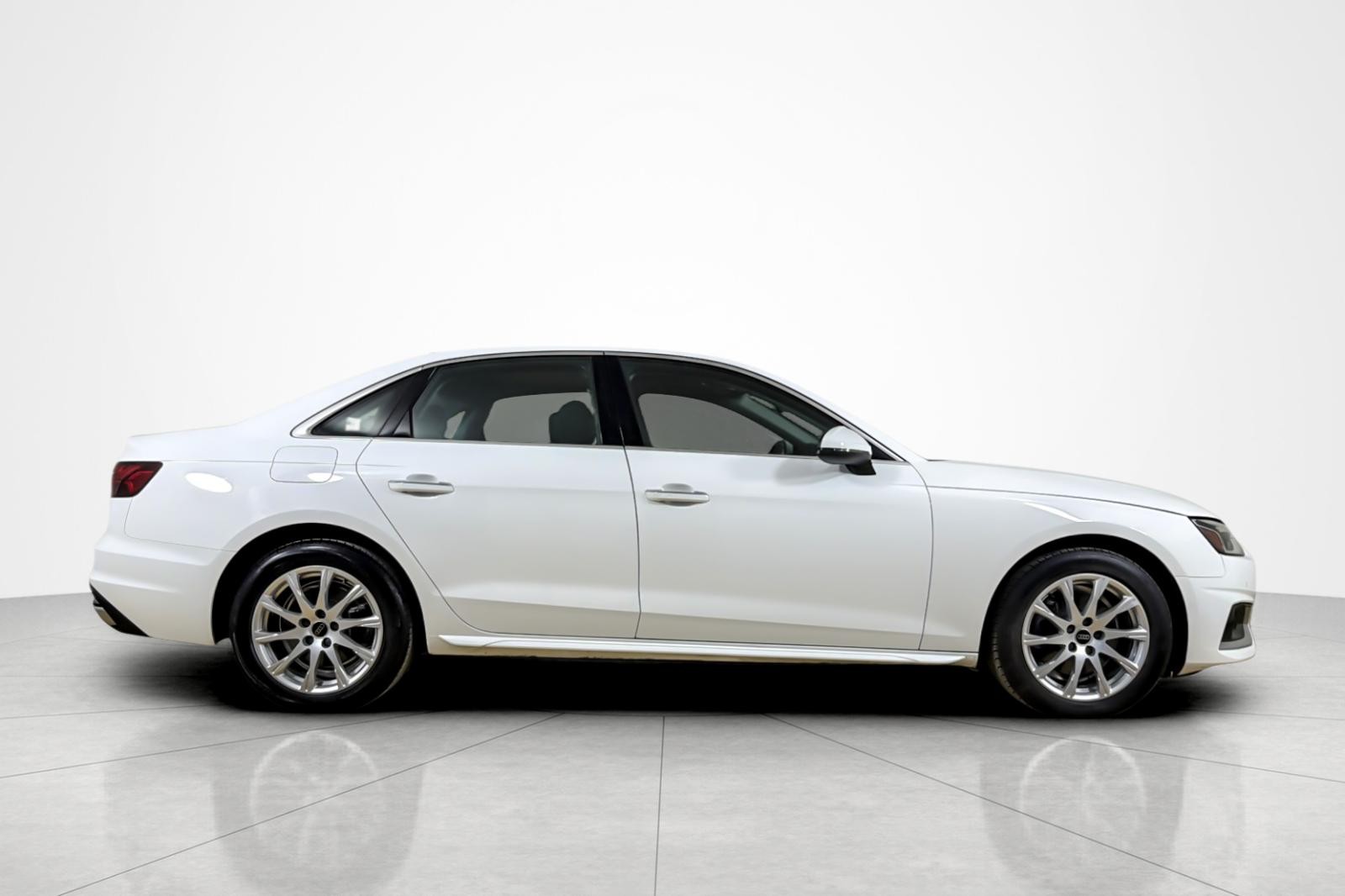 Used 2023 Ibis White Audi Premium 40 TFSI quattro image 6