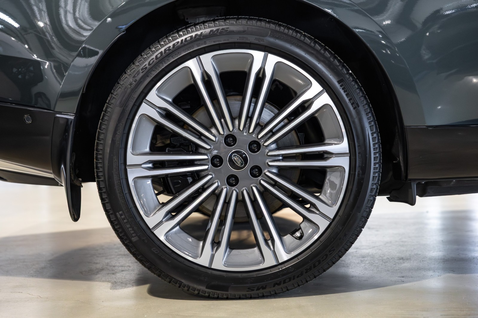 Used Car 2025 Land Rover Range Rover  Autobiography For Sale Under $150,000 In Boerne, Texas